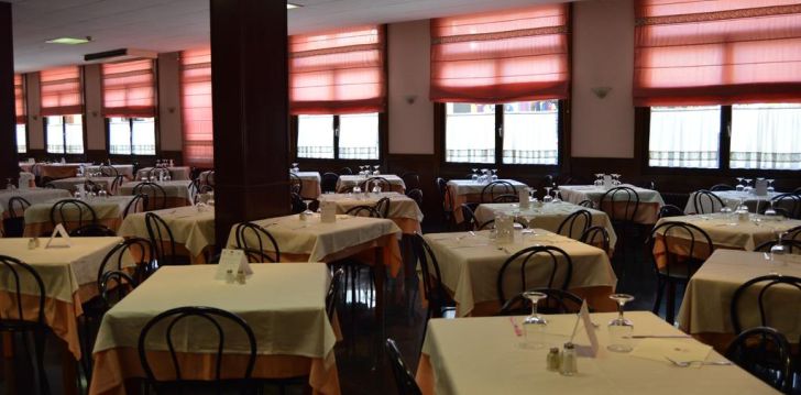 Ceļojums uz Spāniju – 3* viesnīcā GUITART ROSA (Adults Only)! 15