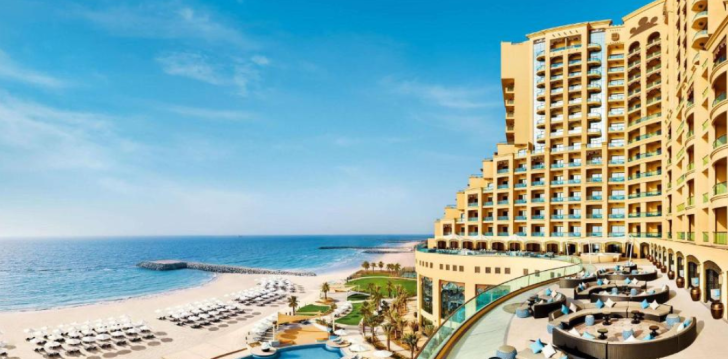 Atpūta Apvienotajos Arābu Emirātos – 5* viesnīcā FAIRMONT AJMAN! 42