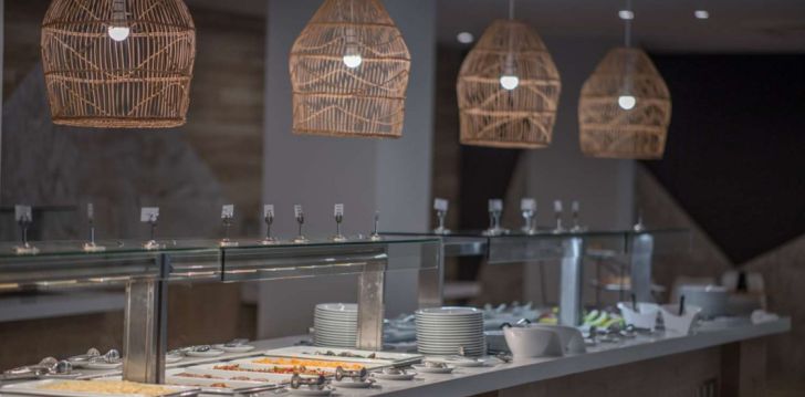 Atpūta Kiprā – 4* viesnīcā NARCISSOS WATERPARK! 9
