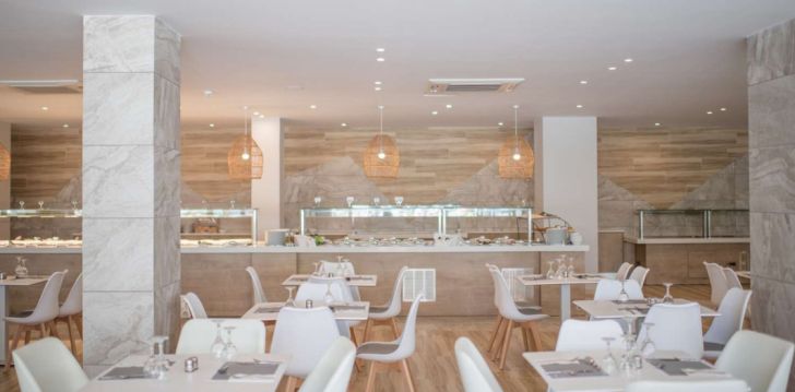 Atpūta Kiprā – 4* viesnīcā NARCISSOS WATERPARK! 15