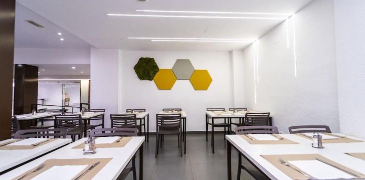 Ceļojums uz Spāniju – 3* viesnīcā MONTESOL HOTEL! 22