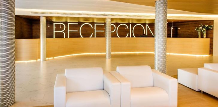 Ceļojums uz Spāniju – 4* viesnīcā HOTEL CARLOS I! 24