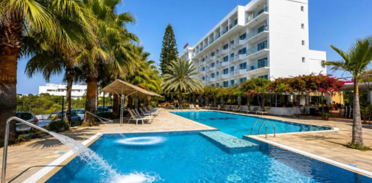Atpūta Kiprā – 4* viesnīcā CORFU! 19