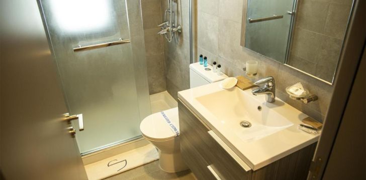 Atpūta Kiprā – 3* viesnīcā JIMMY'S SUITES! 14