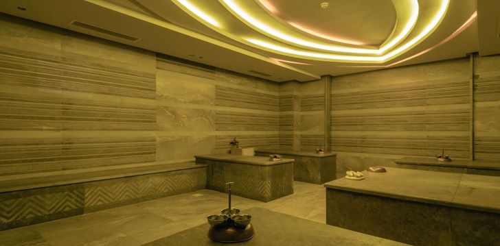 Siltas brīvdienas 4* AMC ROYAL HOTEL & SPA Hurgadā! 13