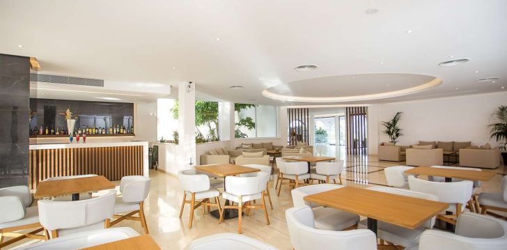 Lieliska atpūta 4* NIRIIDES BEACH HOTEL Rodā, Grieķijā! 1