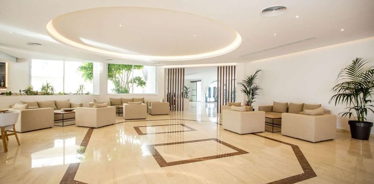 Lieliska atpūta 4* NIRIIDES BEACH HOTEL Rodā, Grieķijā! 18