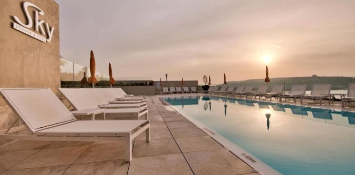 Mierīga atpūta Maltā, 3-zvaigžņu viesnīcā LUNA HOLIDAY COMPLEX! 2