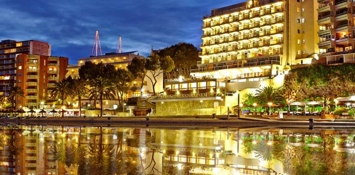 Romantisks atvaļinājums Maljorkas salā 4* viesnīcā FLAMBOYAN CARIBE! 1