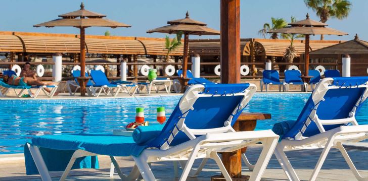 Jautrs atvaļinājums visai ģimenei 4* ALADDIN BEACH RESORT Hurgadā! 1