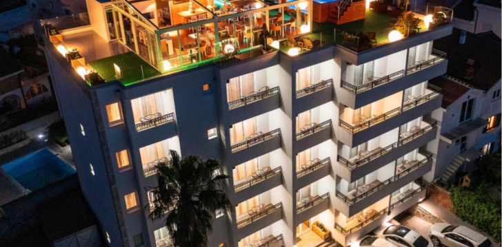 Ērts atvaļinājums 3* SKYPRIME apartamentos Budvā! 5