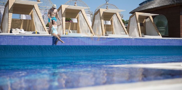 Lielisks atvaļinājums visai ģimenei 5* QUATTRO BEACH SPA & RESORT HOTEL Alanjā, Turcijā! 10