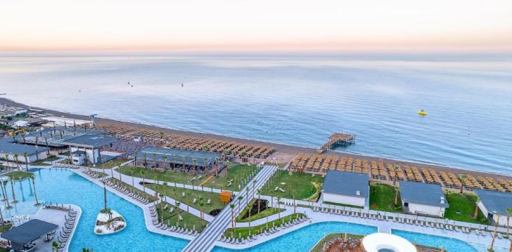 Lieliska atpūta nesen atjaunotajā 5* LAGO HOTEL Sidē! 1