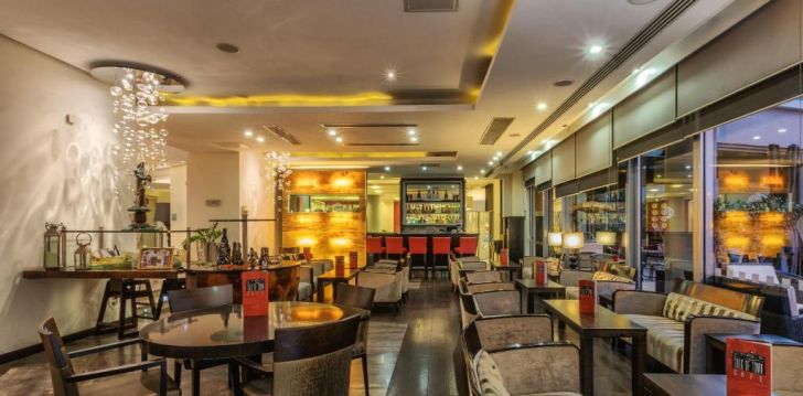 AX THE PALACE 5* - augsta līmeņa viesnīca ar baseinu uz jumta terasas Maltā! 8