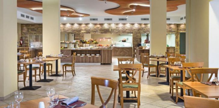 Brīnišķīga atpūta Sardīnijas ziemeļos 4* BLU HOTEL MORISCO viesnīcā! 7