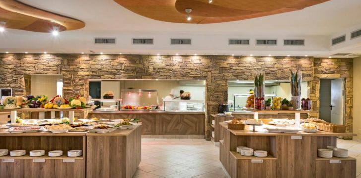 Brīnišķīga atpūta Sardīnijas ziemeļos 4* BLU HOTEL MORISCO viesnīcā! 12