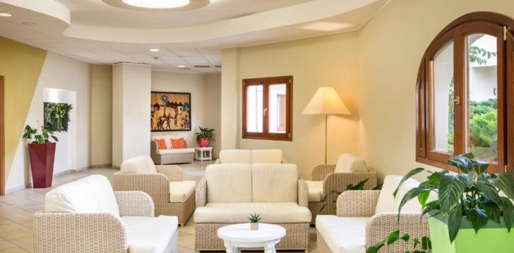 Brīnišķīga atpūta Sardīnijas ziemeļos 4* BLU HOTEL MORISCO viesnīcā! 9