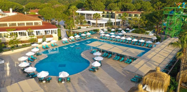 Viss iekļauts viesnīca Turcijā 5* CRYSTAL FLORA BEACH RESORT 1