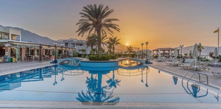 HYDRAMIS PALACE BEACH RESORT