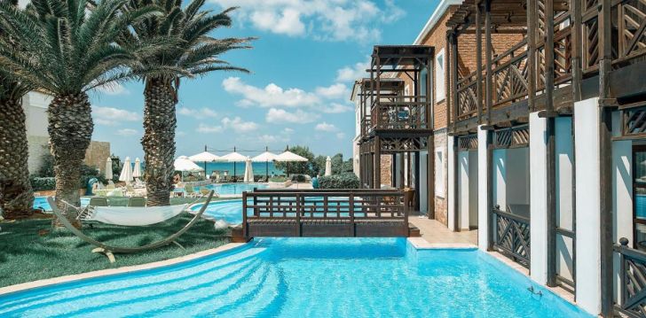 Laiska atpūta pie pašas jūras 5* MITSIS ROYAL MARE THALASSO & SPA Krētā! 1