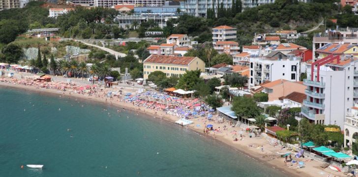 Pludmales brīvdienas Melnkalnē 3* OBALA PLAVA viesnīcā! 20