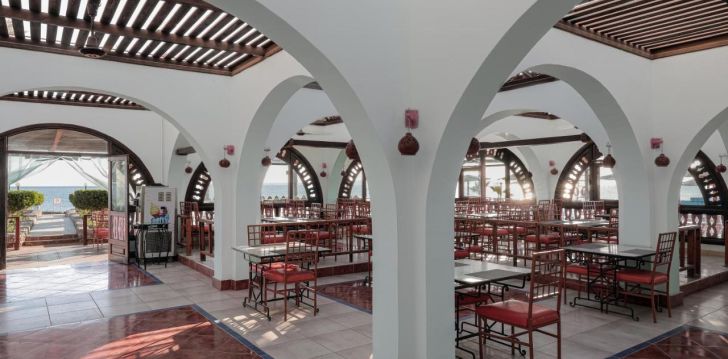 ARABIA AZUR RESORT 4* - laiska un silta atpūta pie jūras Hurgadā, Ēģiptē! 21