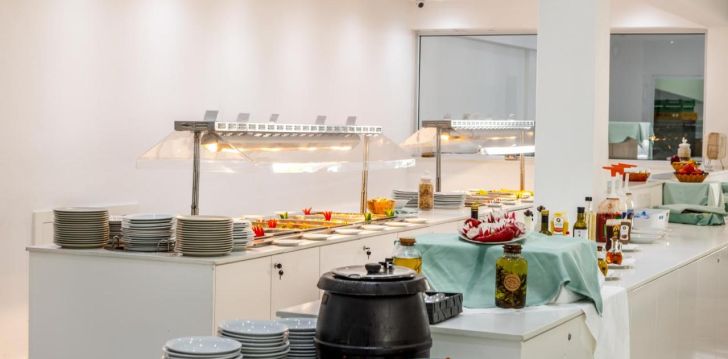 PAPANTONIA 4* viesnīca - laiska atpūta otrajā līnijā no jūras Protarasā, Kiprā! 9