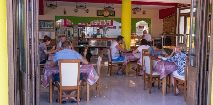 GRECIAN FANTASIA RESORT 2* - ekonomiska un izdevīga atpūtu netālu no pludmales Rodas salā, Grieķijā! 4