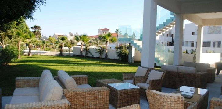 Lidojam uz Pafosu, 4* viesnīcu AMPHORA HOTEL & SUITES, lai piedzīvotu aizraujošu atpūtu! 9