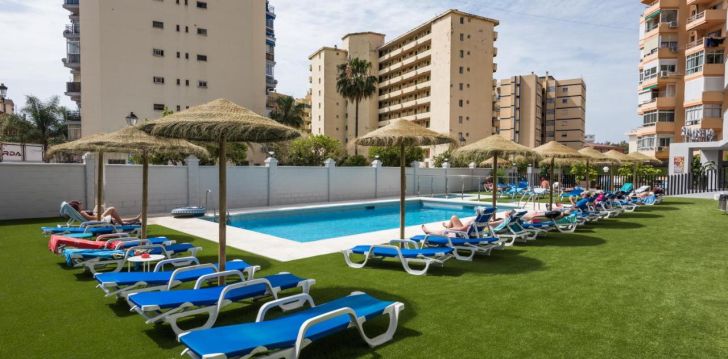 Atvaļinājums ar jumta bāru 4* VERAMAR APARTHOTEL Fuengirolā, Spānijā! 1