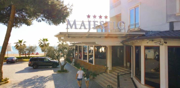Atvaļinājums 4* MAJESTIC HOTEL 50 metrus no pludmales Duresā, Albānijā 3