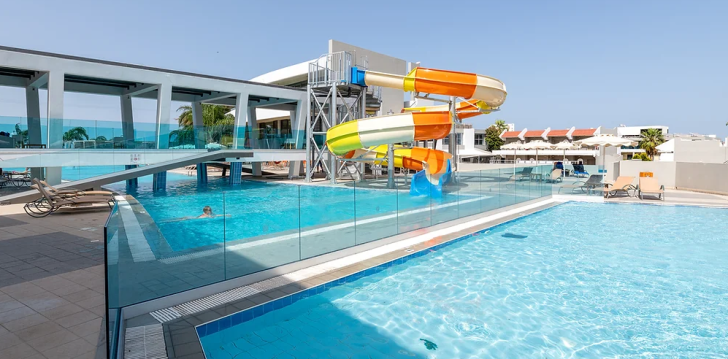 Atpūta visai ģimenei 4* VIRGINIA FAMILY RESORT viesnīcā Rodā! 1