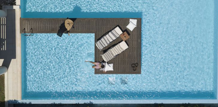 Augsta līmeņa atvaļinājums 5* THE IXIAN GRAND & ALL SUITES Rodā, Grieķijā! 1