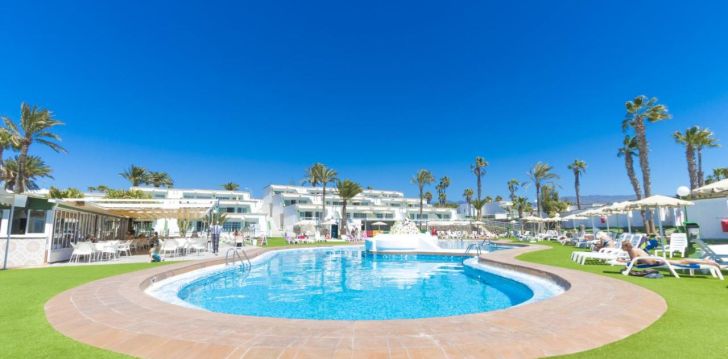 Atpūta ar apsildāmu baseinu 2* VISTA OASIS BUNGALOWS Grankanārijā! 1