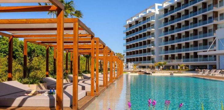 Grezna atpūta Kipras salā 5* viesnīcā CHRYSOMARE BEACH HOTEL AND RESORT! 28