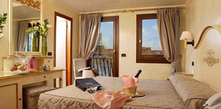 Romantiska atpūta Venēcijā 3* HOTEL CARLTON CAPRI! 1