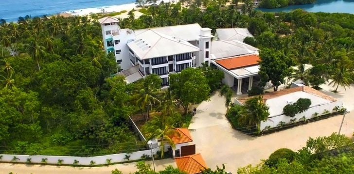 4 dienu ekskursija + atpūta 4* LAGOON PARADISE BEACH RESORT Šrilankā! 1