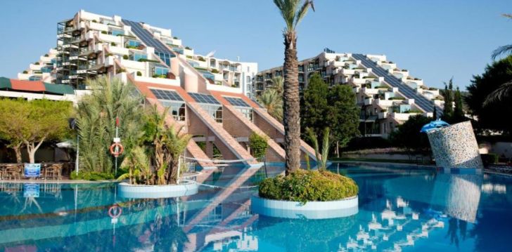 Atpūties lieliskajā 5-zvaigžņu viesnīcā LIMAK LIMRA HOTEL & RESORT jūras krastā 1