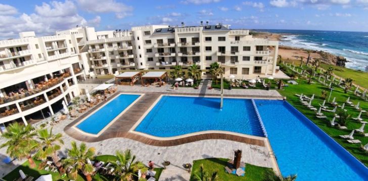 Ceļojumā atpūtieties 4* CAPITAL COAST RESORT & SPA Pafosā, Kiprā! 1