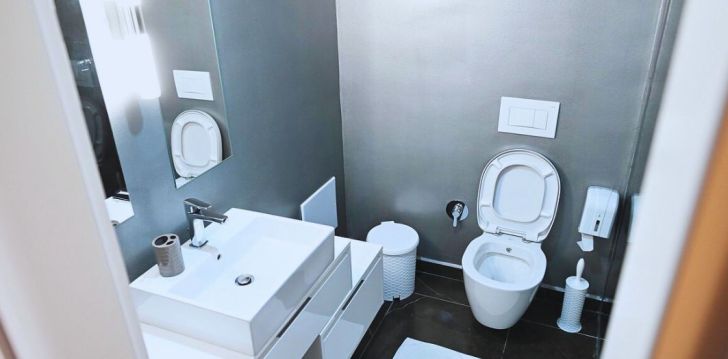 Karaliska atpūta ar skatu 3* ONUFRI HOTEL Duresā, Albānijā! 12