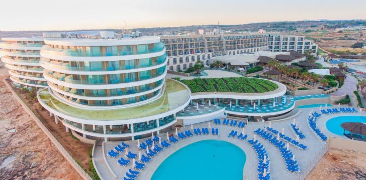 Augsta līmeņa atpūta 4* RAMLA BAY RESORT Maltā! 1