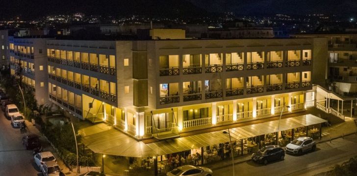 Atpūta netālu no pludmales, 4* viesnīcā HERSONISSOS PALACE Krētā! 23