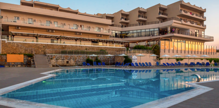 Ērts atvaļinājums 4* THEMIS BEACH viesnīcā Krētā, Grieķijā! 1
