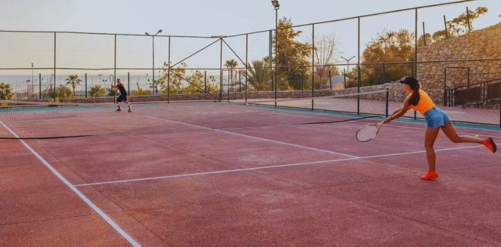 Augstas klases atpūta tikai 16+ pieczvaigžņu MICHELL HOTEL SPA BEACH CLUB! 21