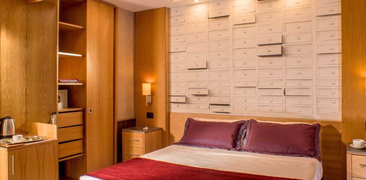 Atvaļinājums pilsētas centrā 4* ROYAL COURT HOTEL Romā, Itālijā! 12