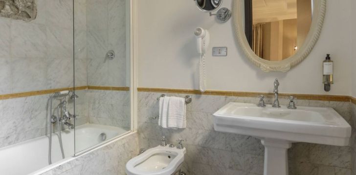 Atvaļinājums pilsētas centrā 4* ROYAL COURT HOTEL Romā, Itālijā! 16