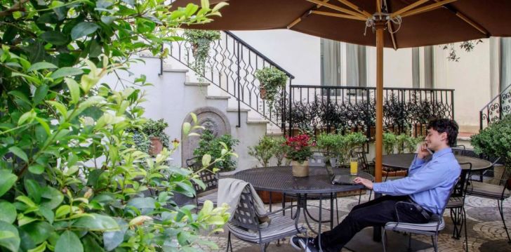 Atvaļinājums pilsētas centrā 4* ROYAL COURT HOTEL Romā, Itālijā! 23