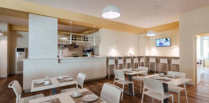 3* REGENT - komforts un atpūta 100 metrus no jūras Peskārā, Itālijā! 8