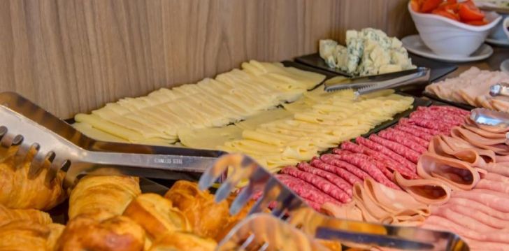 Lieliska atpūta tikai pieaugušajiem 4* NORU HOTEL Sentdžuliansā, Maltā! 6