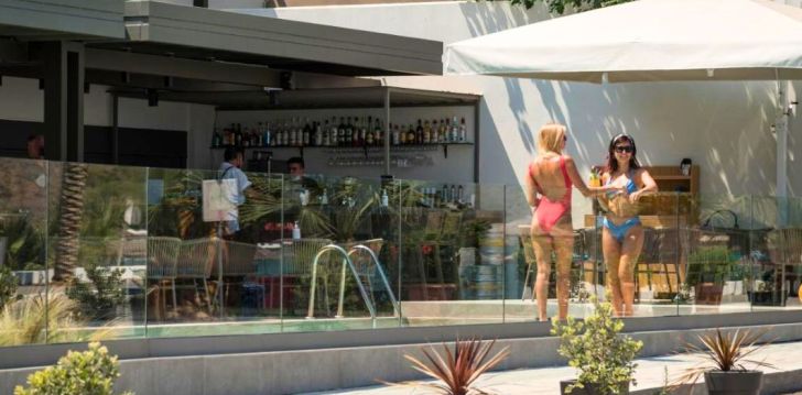 Laiska atpūta 4* MARE BLUE SUITES viesnīcā Krētā, Grieķijā! 7